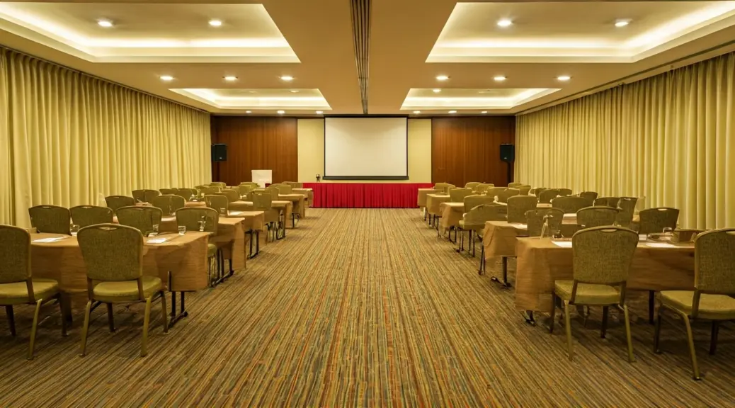 hotel con parking para congresos